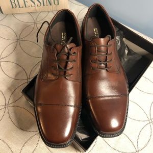 Bostonian Wenham Oxford Size 10.5M